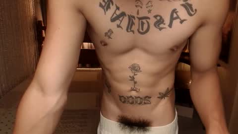 Snapshot of justine_hunk chatting on September 15, 4:45 am justine_hunk online show from September 15, 4:45 am