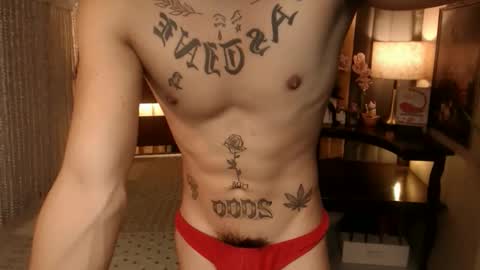 Snapshot of justine_hunk chatting on September 28, 1:16 pm justine_hunk online show from September 28, 1:16 pm