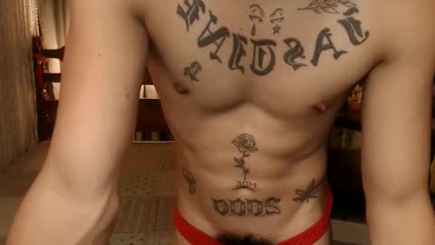 Snapshot of justine_hunk chatting on October 2, 5:58 am justine_hunk online show from October 2, 5:58 am