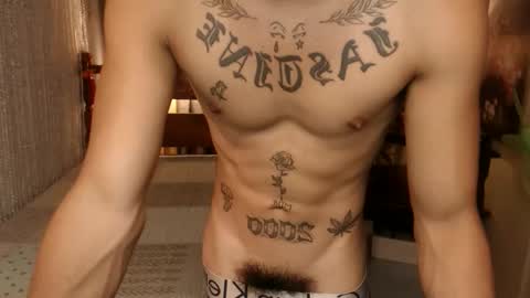 justine_hunk online show from November 9, 1:59 am