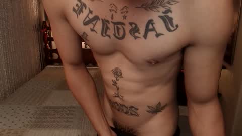 justine_hunk online show from May 4, 6:37 pm