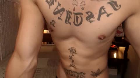 justine_hunk online show from May 12, 6:21 am