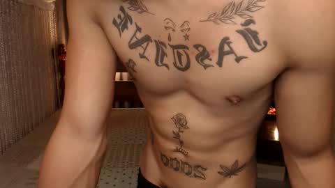 justine_hunk online show from May 14, 7:15 am
