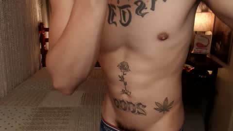 justine_hunk online show from May 22, 8:10 am