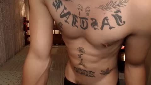 justine_hunk online show from June 7, 6:28 am