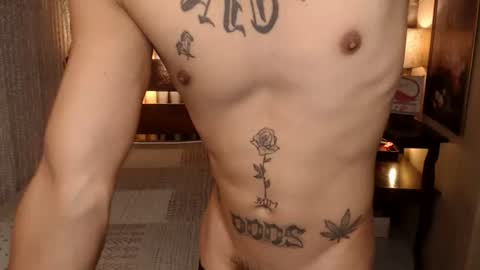 justine_hunk online show from June 17, 6:38 am
