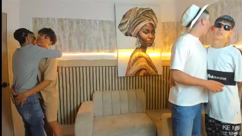 justingtime21 online show from April 15, 5:47 am