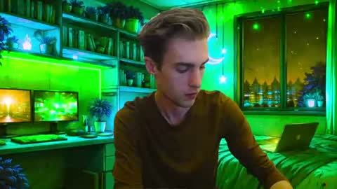 Hologram Guy online show from June 10, 4:23 am
