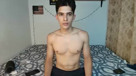 Snapshot of justinsinner1 chatting on January 28, 1:18 am justinsinner1 online show from January 28, 1:18 am
