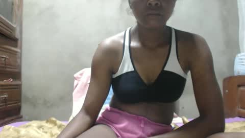 Snapshot of justlhot chatting on February 25, 2:10 am Justlhot online show from February 25, 2:10 am