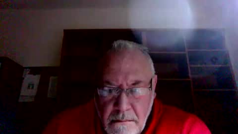 justme196756 online show from December 17, 1:11 am