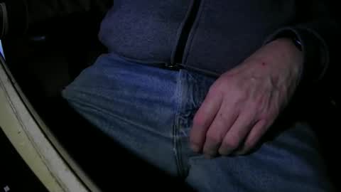 Snapshot of justme39057 chatting on November 3, 10:21 pm Justme39057 online show from November 3, 10:21 pm