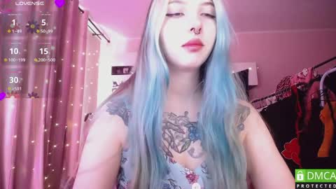 justmeowgirl online show from May 11, 6:08 am