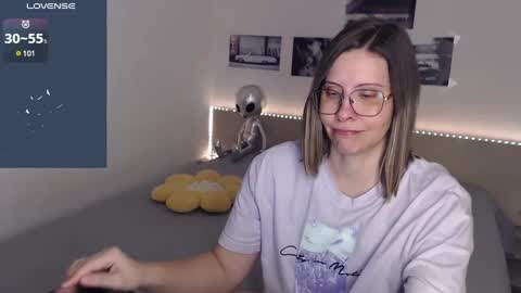 Snapshot of justmexy7 chatting on January 13, 5:44 am Julie online show from January 13, 5:44 am