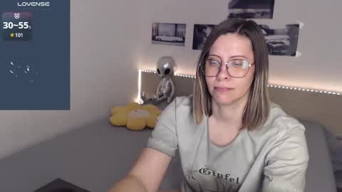 Snapshot of justmexy7 chatting on January 26, 5:45 am Julie online show from January 26, 5:45 am