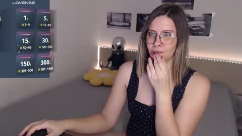 Snapshot of justmexy7 chatting on February 2, 5:21 am Julie online show from February 2, 5:21 am