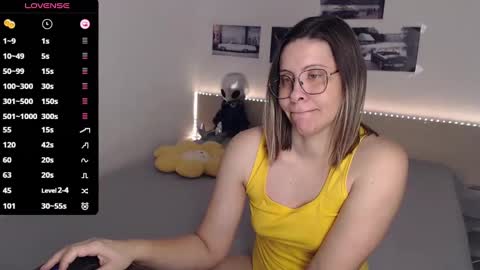 Snapshot of justmexy7 chatting on February 3, 4:57 am Julie online show from February 3, 4:57 am