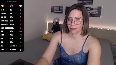 Snapshot of justmexy7 chatting on February 7, 5:41 am Julie online show from February 7, 5:41 am