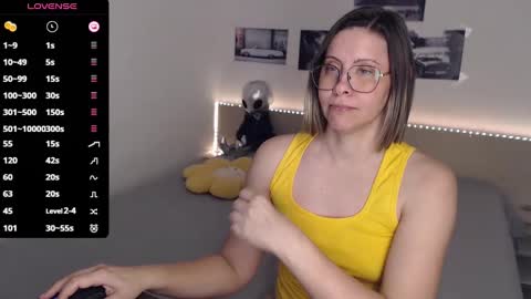 Snapshot of justmexy7 chatting on February 8, 5:51 am Julie online show from February 8, 5:51 am