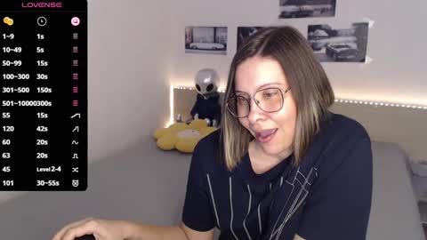 Snapshot of justmexy7 chatting on February 24, 8:17 am Julie online show from February 24, 8:17 am