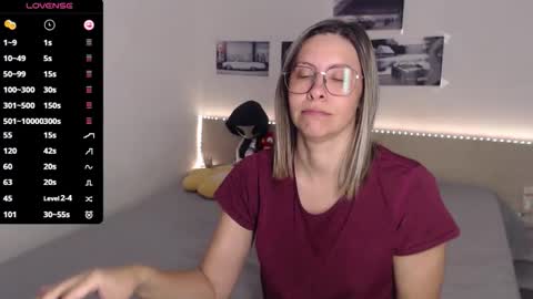 Snapshot of justmexy7 chatting on September 23, 4:04 am Julie online show from September 23, 4:04 am