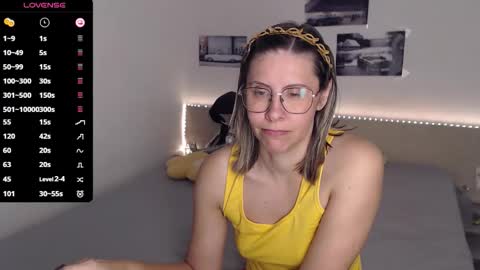 Snapshot of justmexy7 chatting on October 2, 3:57 am Julie online show from October 2, 3:57 am