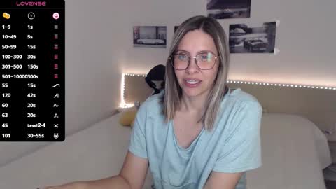 Snapshot of justmexy7 chatting on October 20, 3:56 pm Julie online show from October 20, 3:56 pm