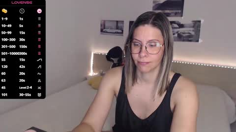 Snapshot of justmexy7 chatting on November 6, 5:08 am Julie online show from November 6, 5:08 am