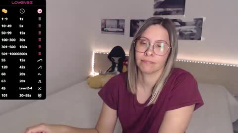 Snapshot of justmexy7 chatting on November 10, 4:50 pm Julie online show from November 10, 4:50 pm