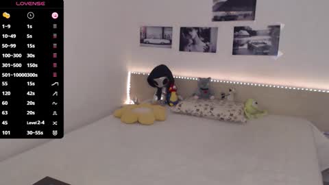 Snapshot of justmexy7 chatting on November 12, 5:02 pm Julie online show from November 12, 5:02 pm