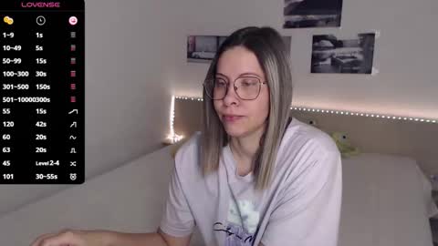 Snapshot of justmexy7 chatting on November 20, 4:56 am Julie online show from November 20, 4:56 am