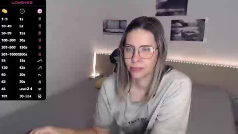 Snapshot of justmexy7 chatting on November 26, 5:08 am Julie online show from November 26, 5:08 am