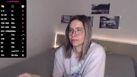 Snapshot of justmexy7 chatting on November 27, 5:09 am Julie online show from November 27, 5:09 am