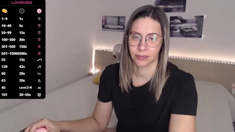 Snapshot of justmexy7 chatting on December 15, 4:50 am Julie online show from December 15, 4:50 am