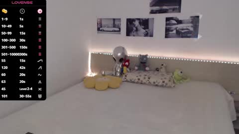 Snapshot of justmexy7 chatting on January 10, 5:09 am Julie online show from January 10, 5:09 am