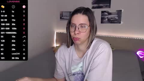 Snapshot of justmexy7 chatting on January 19, 4:49 am Julie online show from January 19, 4:49 am