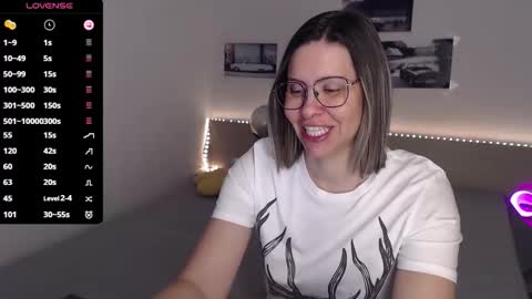 Snapshot of justmexy7 chatting on February 2, 5:06 am Julie online show from February 2, 5:06 am