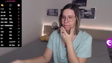 Snapshot of justmexy7 chatting on February 9, 4:49 am Julie online show from February 9, 4:49 am