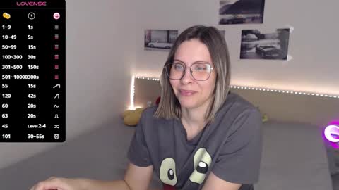 Snapshot of justmexy7 chatting on February 10, 5:06 pm Julie online show from February 10, 5:06 pm