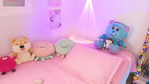 Snapshot of justonecute chatting on November 26, 12:11 am Emy online show from November 26, 12:11 am