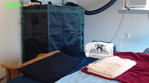 Snapshot of justonetime1 chatting on March 13, 4:57 pm Justonetime1 online show from March 13, 4:57 pm