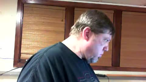 Snapshot of justsetfree chatting on February 7, 6:24 am justsetfree online show from February 7, 6:24 am