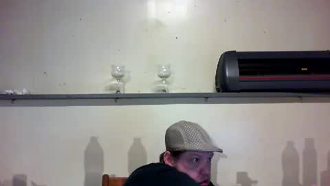 Snapshot of justsetfree chatting on February 19, 5:38 am justsetfree online show from February 19, 5:38 am