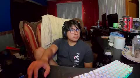 justsky117 online show from April 16, 11:40 pm