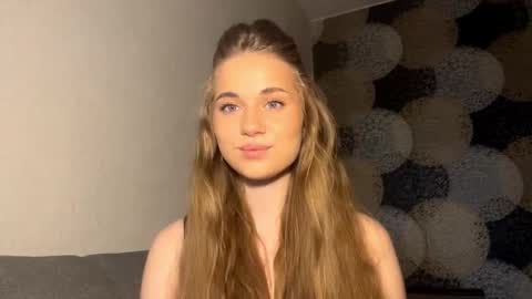 Snapshot of juttameadville chatting on March 13, 6:09 am Melissa online show from March 13, 6:09 am