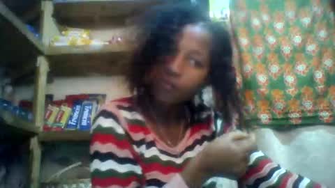 juvanie98 online show from April 8, 8:47 am