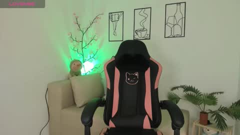 ees 3 online show from October 5, 9:13 pm