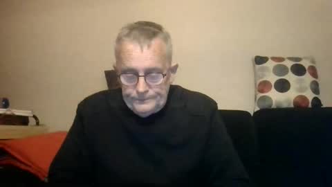 Snapshot of jyarthur01750 chatting on October 5, 7:23 pm Arthur01750 online show from October 5, 7:23 pm