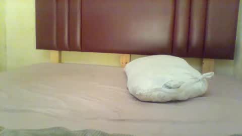 Snapshot of jyog chatting on April 14, 10:54 am jyog online show from April 14, 10:54 am