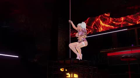 Baird Connor online show from November 10, 4:33 am